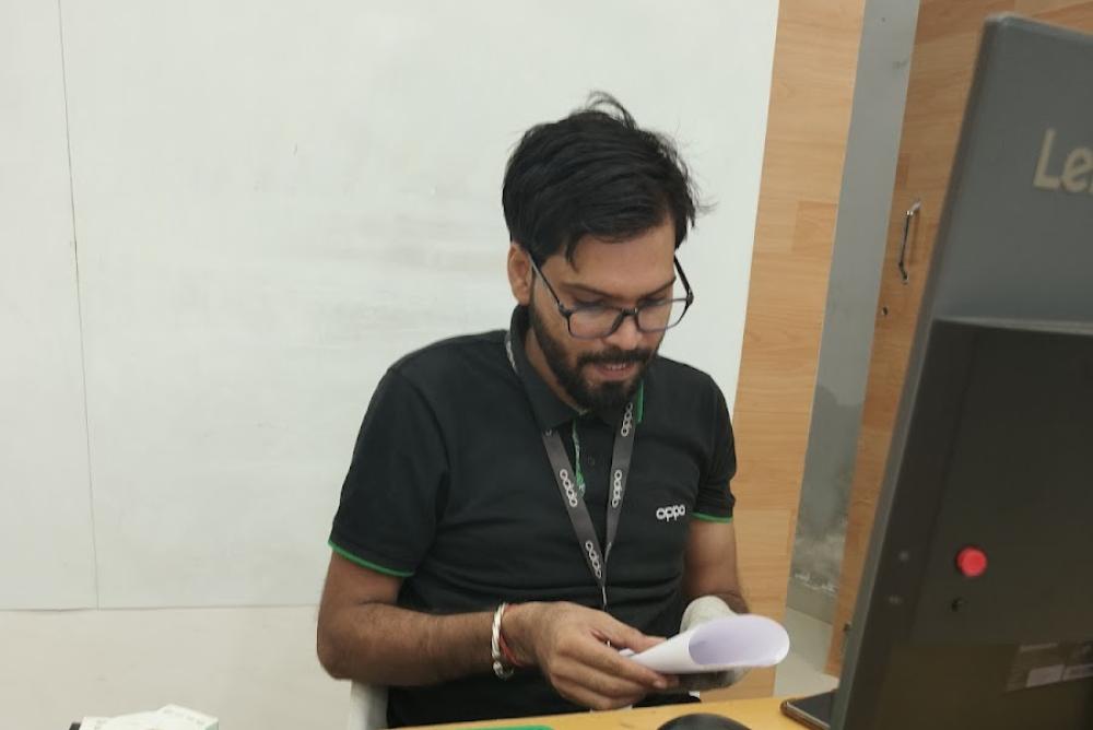 OPPO Service Center in Mirzapur