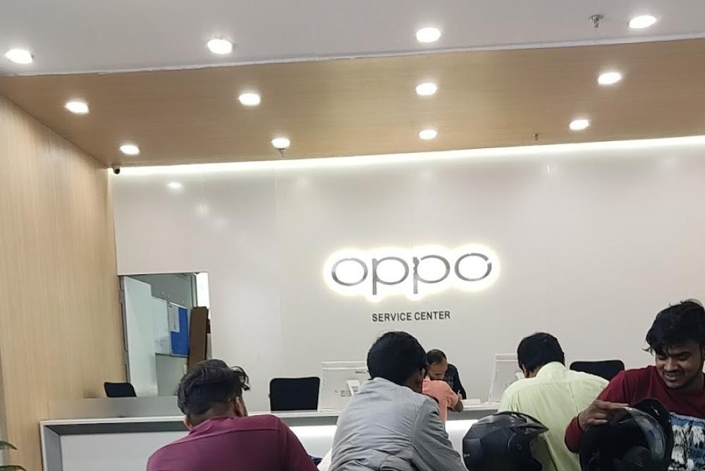 OPPO Service Center in Shaheed Nagar Crossing (Agra)