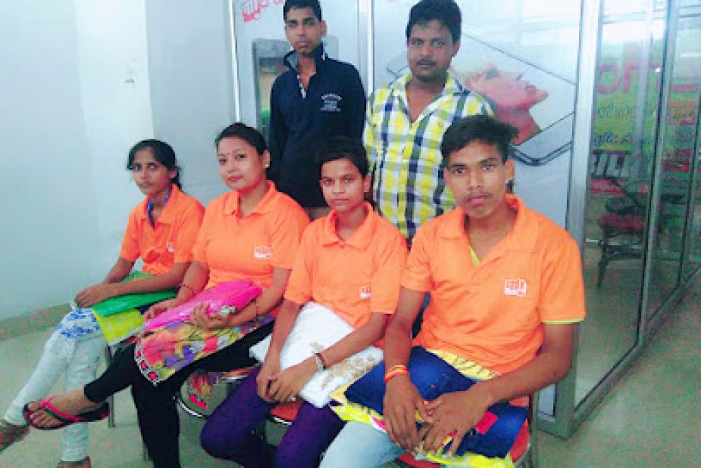 Shakir Mobile Care | HONOR Service Center Lakhimpur